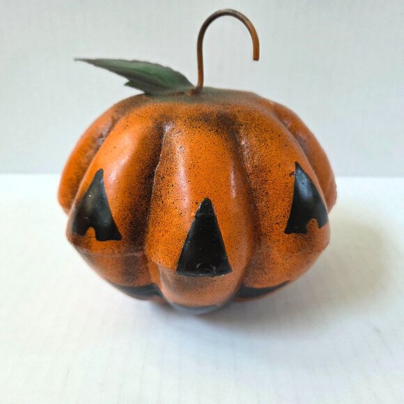 Folk Art Hand Painted Metal Halloween Decor Pumpkin Jack O Lantern Nancy Capuano - Picture 4 of 10
